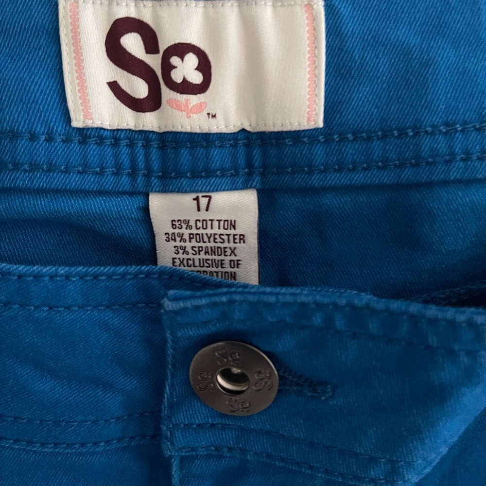 Capris - Picture 2 of 3